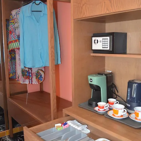 Kaleido - Center Bed & Breakfast 3*