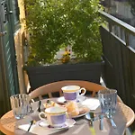 Kaleido - Center Bed & Breakfast 3*