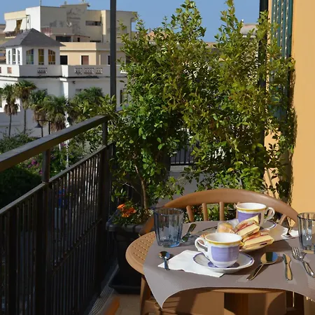 ベッド・アンド・ブレックファスト Kaleido - Center